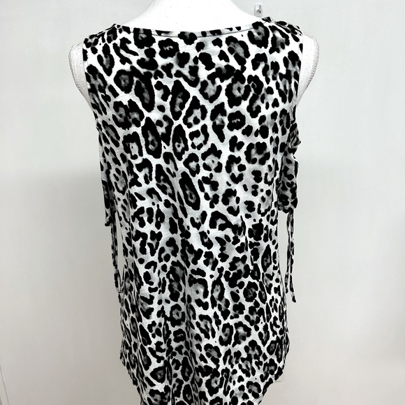 Cato Leopard Print Cold Shoulder Blouse Size L - Picture 3 of 4